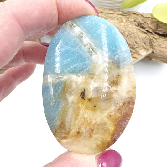 Caribbean Calcite Palm Stone – Calm, Intuition & Soothing Energy Crystal, 70g