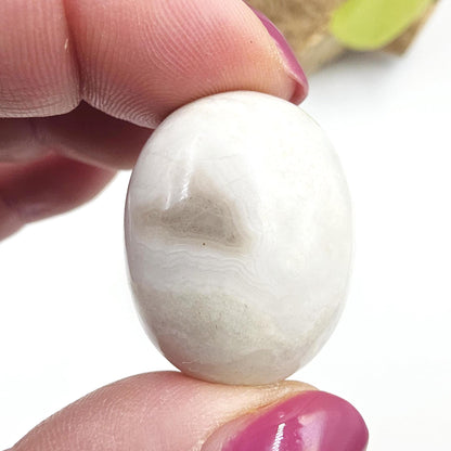 White Agate Tumble Stones – Calm, Emotional Balance & Healing Crystal, 2-3cm