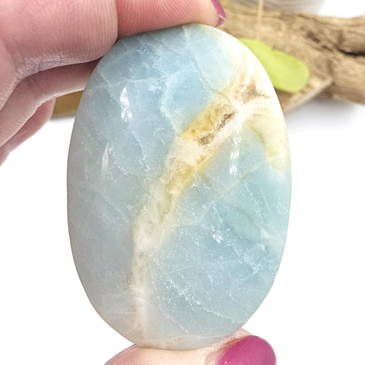 Caribbean Calcite Palm Stone – Calm, Intuition & Soothing Energy Crystal, 55g