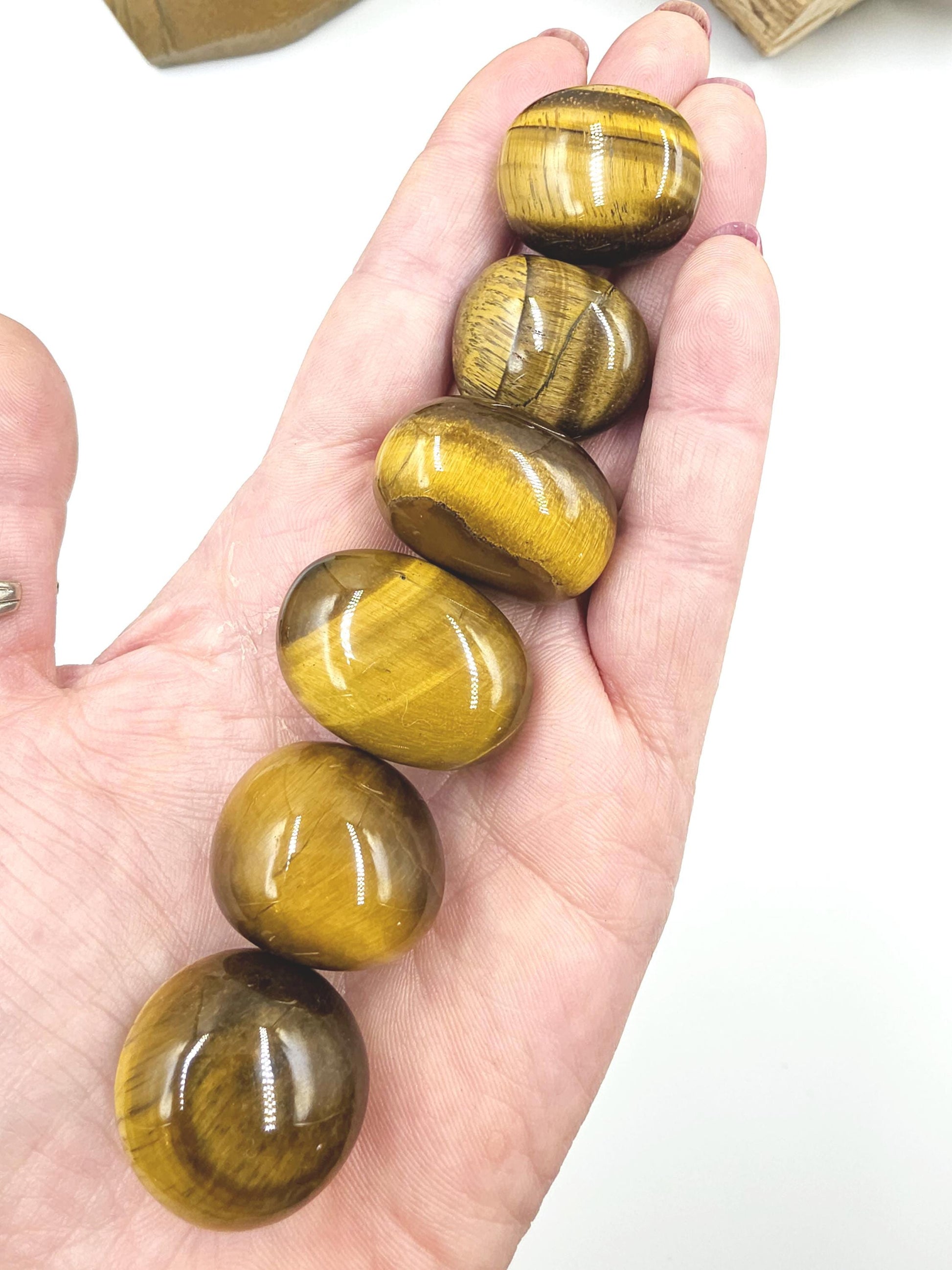 Golden Yellow Tiger’s Eye Tumble Stones – Confidence, Protection & Solar Plexus Chakra Crystal, 2-3cm