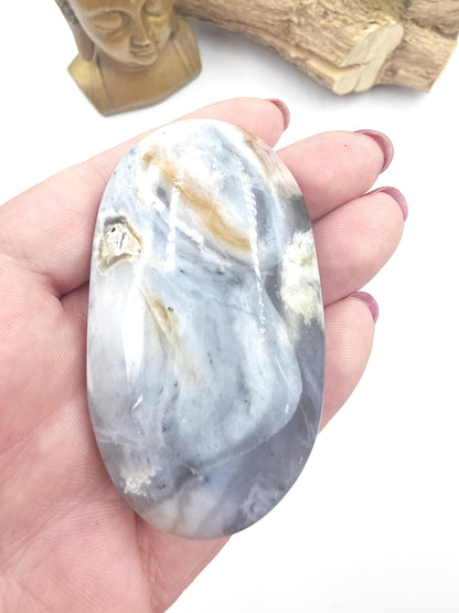 Petrified Wood Palm Stone - Grounding & Ancestral Wisdom Crystal - 85g
