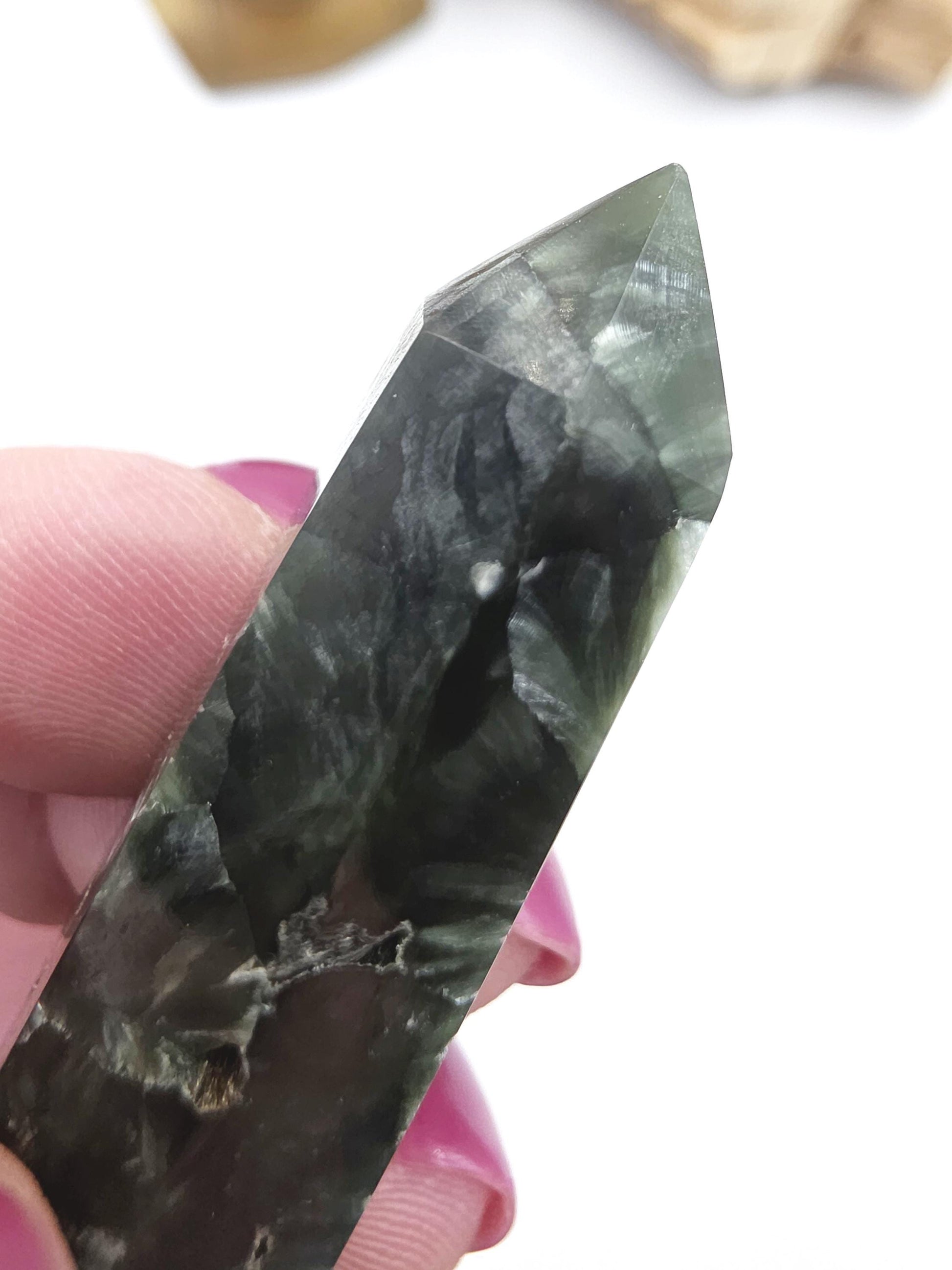 Seraphinite Tower – Healing, Spiritual Connection & Heart Chakra Crystal, 6cm
