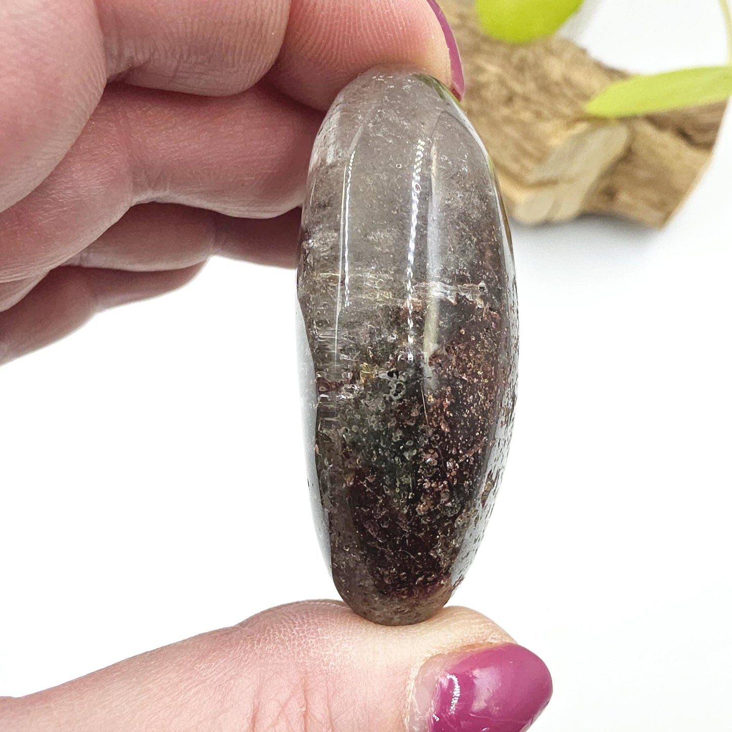 Garden Quartz (Lodolite) Palm Stone – Manifestation, Clarity & Inner Journey Healing Crystal, 80g