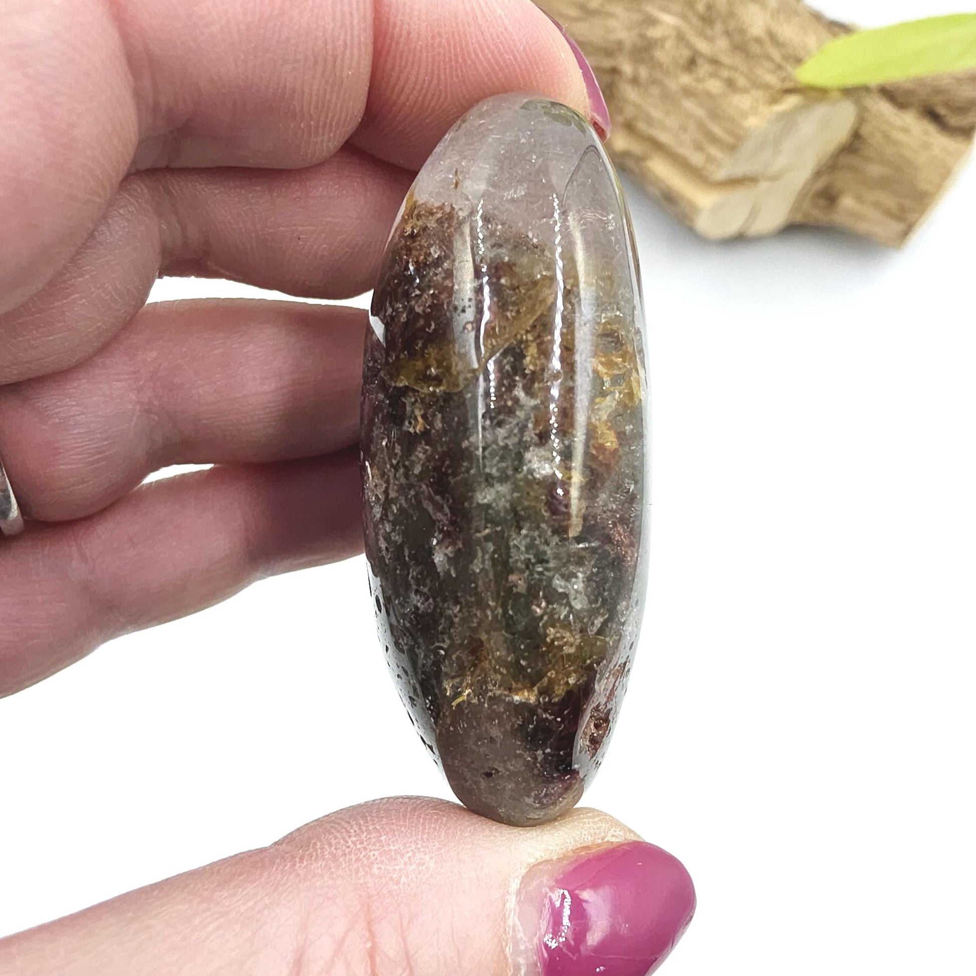Garden Quartz (Lodolite) Palm Stone – Manifestation, Clarity & Inner Journey Healing Crystal, 80g
