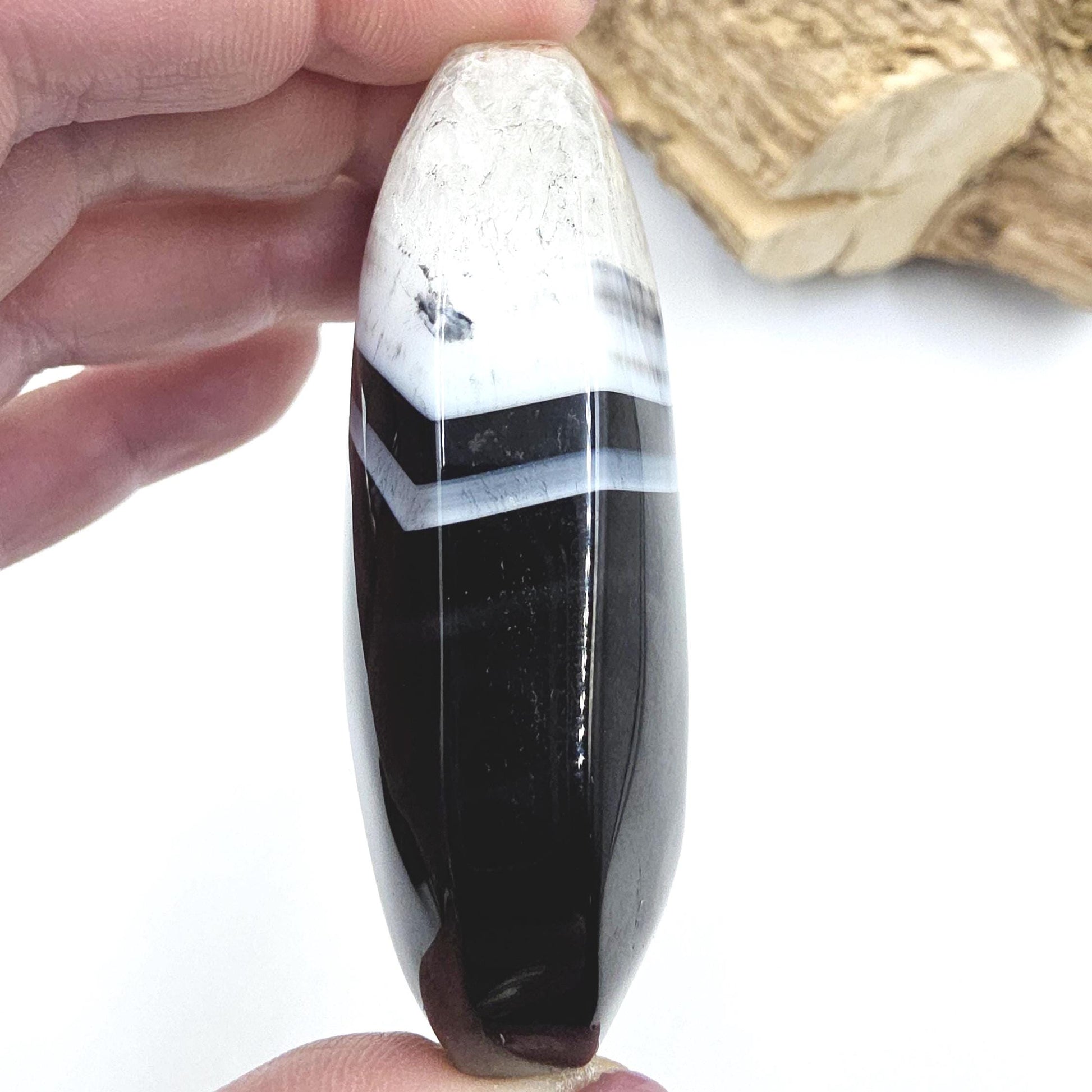 Banded Black Agate Palm Stone – Protection, Stability & Grounding Support Crystal, 95g