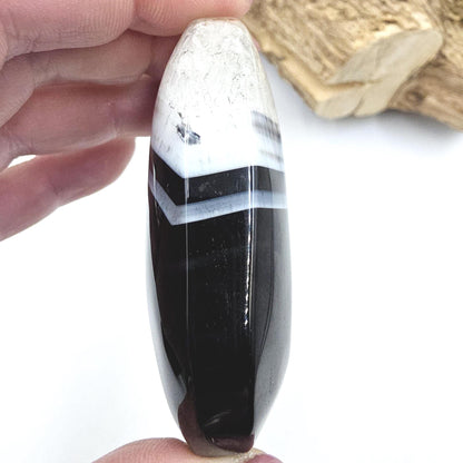 Banded Black Agate Palm Stone – Protection, Stability & Grounding Support Crystal, 95g