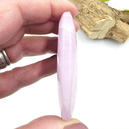 Flashy Kunzite Crystal Palm Stone - Heart Chakra & Emotional Healing Crystal, 60g