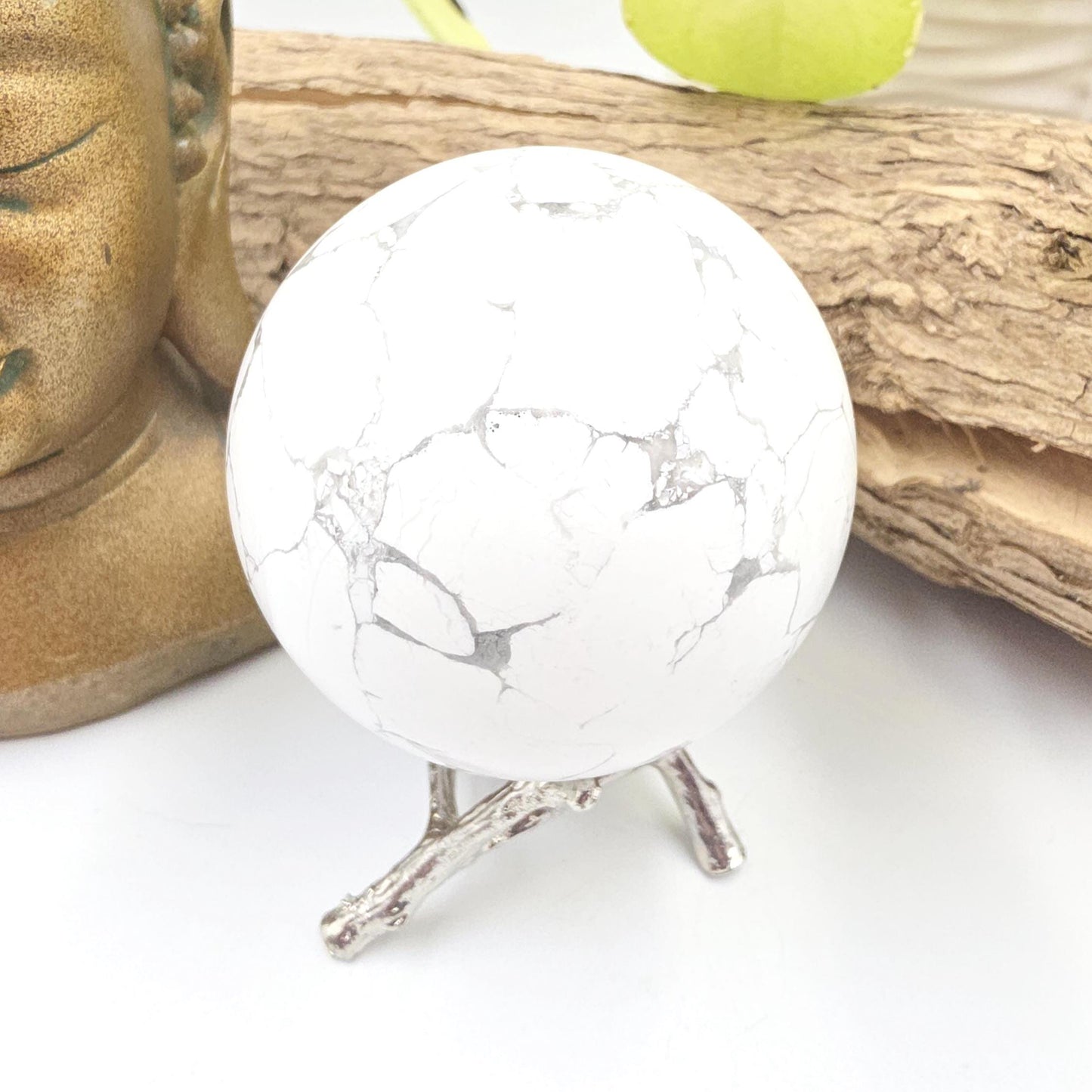 Howlite Sphere – Calm, Stress Relief & Peaceful Sleep Crystal Ball, 67mm