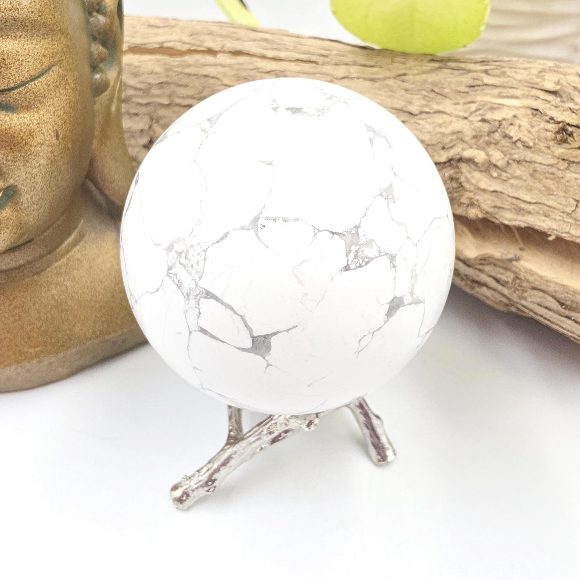Howlite Sphere – Calm, Stress Relief & Peaceful Sleep Crystal Ball, 67mm
