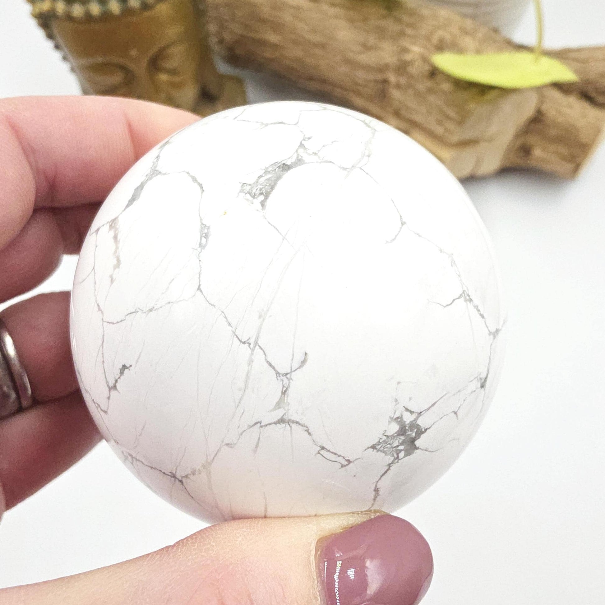 Howlite Sphere – Calm, Stress Relief & Peaceful Sleep Crystal Ball, 67mm