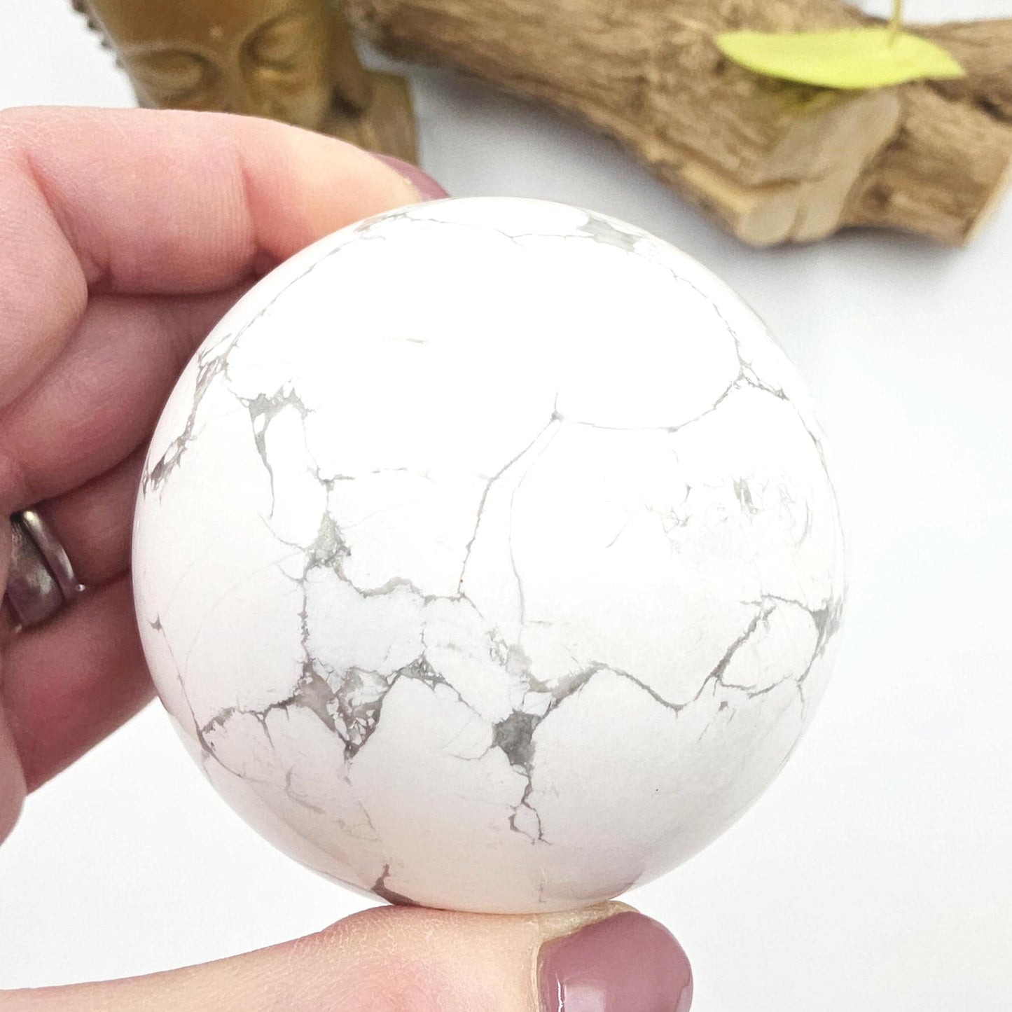 Howlite Sphere – Calm, Stress Relief & Peaceful Sleep Crystal Ball, 67mm
