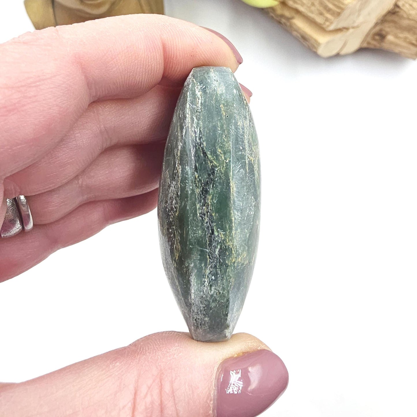 Fuchsite Palm Stone – Heart Healing, Emotional Support & Gentle Calming Crystal, 90g