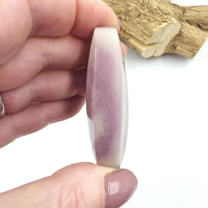 Silk Fluorite Palm Stone – Clarity, Calm & Soothing Flow Energy Crystal, 70g