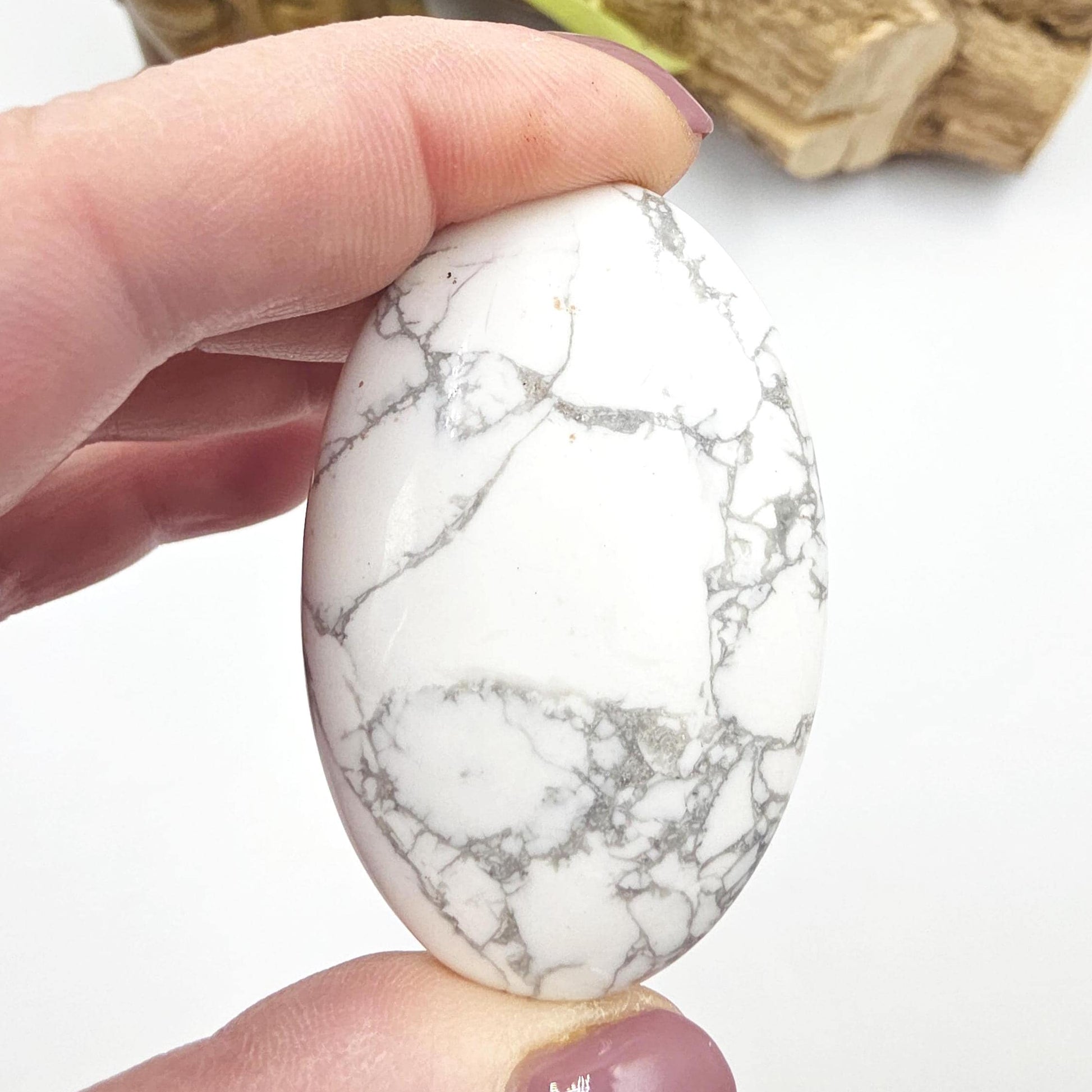 Howlite Palm Stone - Calming, Patience & Peaceful Sleep Healing Crystal, 45g