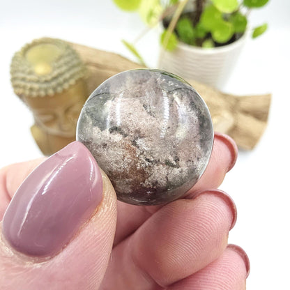 High Grade Garden Quartz (Lodolite) Sphere – Manifestation, Earth Wisdom & Rainbow Energy Crystal, 25mm