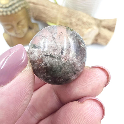 High Grade Garden Quartz (Lodolite) Sphere – Manifestation, Earth Wisdom & Rainbow Energy Crystal, 25mm