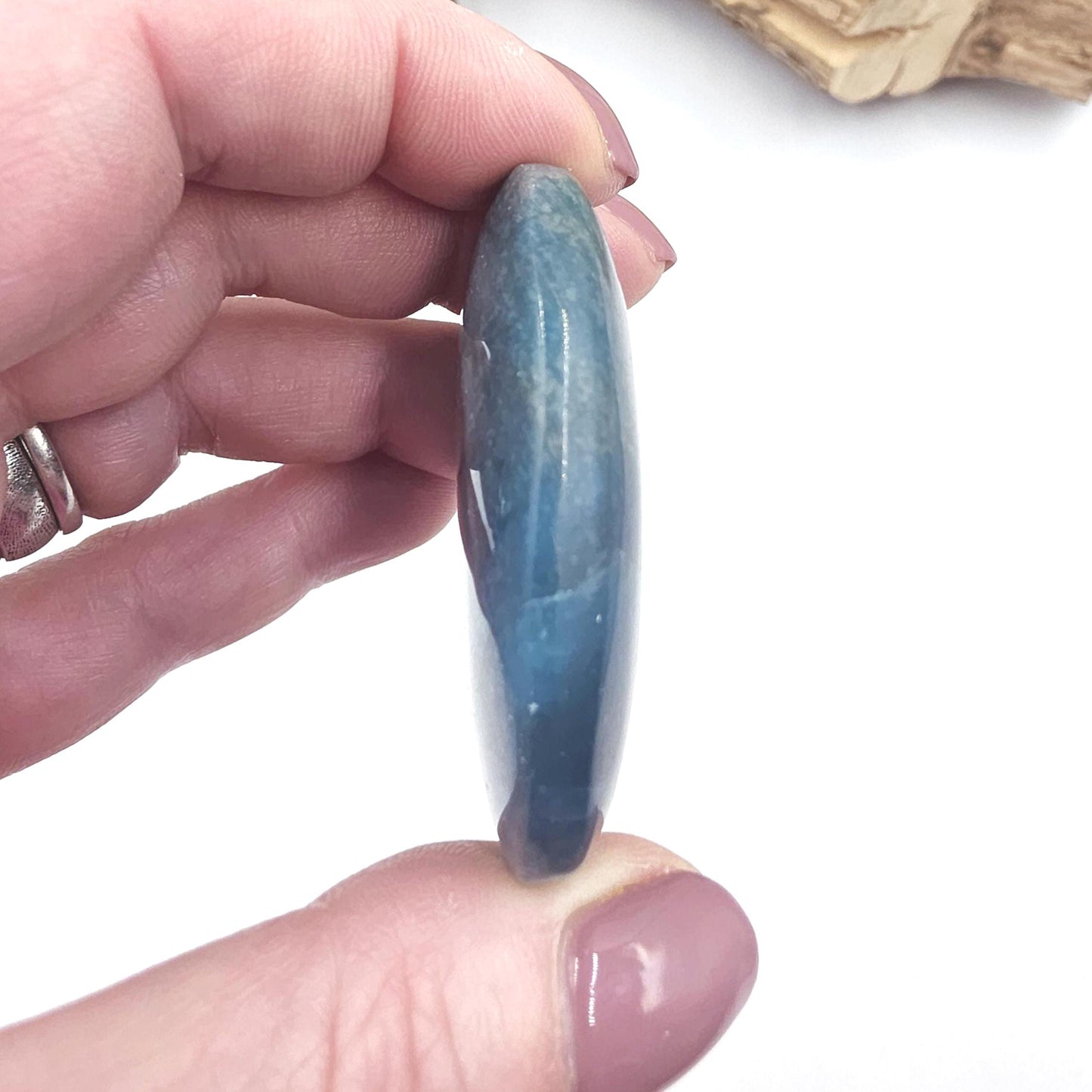 Blue Apatite Palm Stone – Motivation, Clarity & Throat Chakra Crystal, 60g