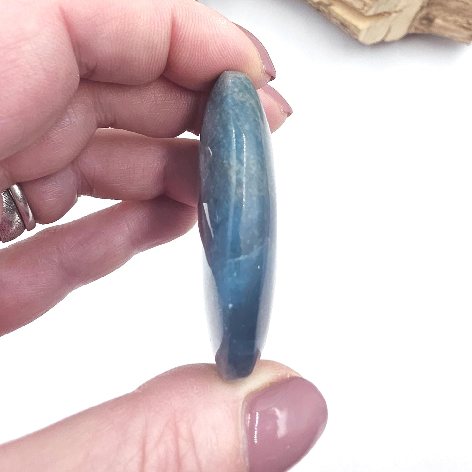 Blue Apatite Palm Stone – Motivation, Clarity & Throat Chakra Crystal, 60g