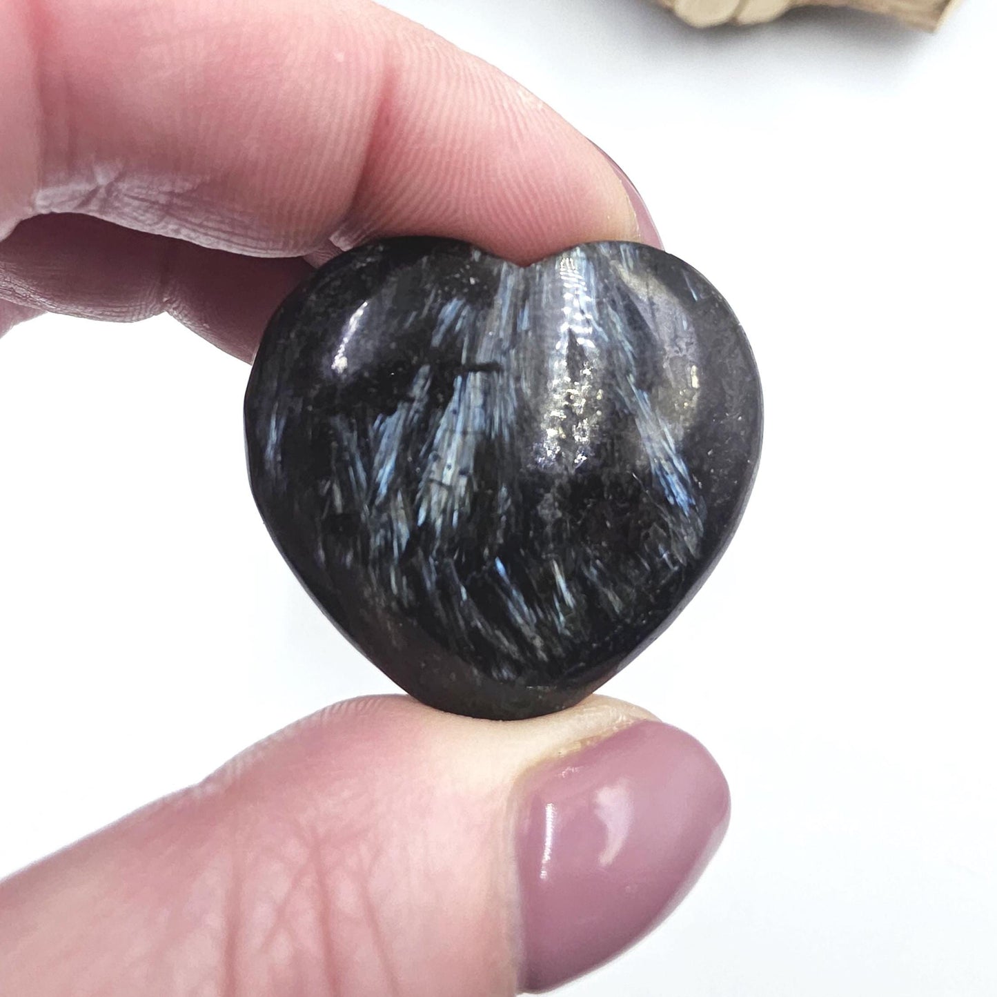 Astrophyllite Crystal Hearts – Transformation, Insight & Crown Chakra Crystal, 3.5cm