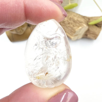 High Grade Enhydro Quartz Teardrop Palm Stone – 2 Moving Water Bubbles, Natural Rainbows & Amplifying Energy Crystal, 20g