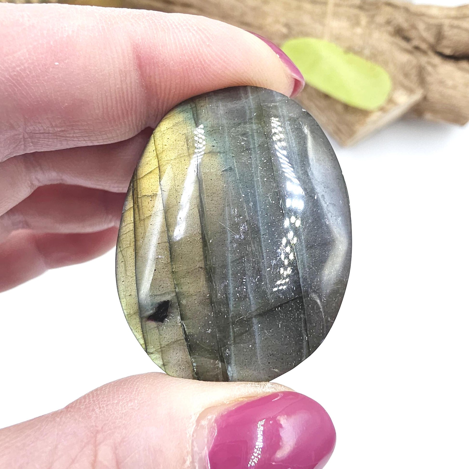 Little Labradorite Palm Stone – Protection, Intuition & Transformation Crystal, 30g