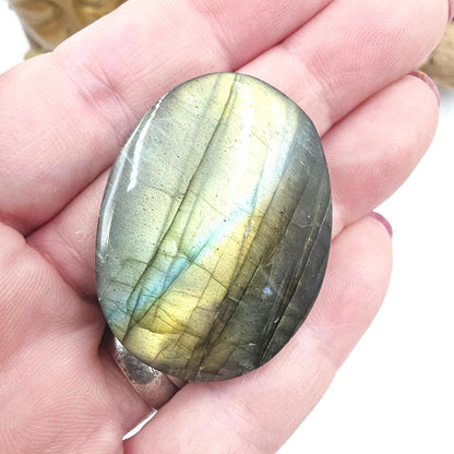 Little Labradorite Palm Stone – Protection, Intuition & Transformation Crystal, 30g
