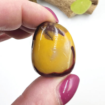 Mookaite Jasper Tumble Stones – Strength, Stability & Root Chakra Crystal, 2-3cm