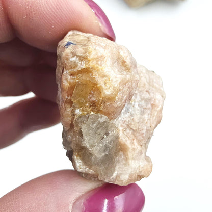 Raw Sunstone Specimen – Joy, Confidence & Sacral Chakra Crystal, 50g