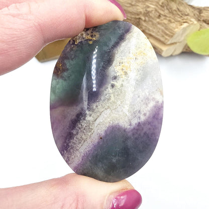 Silk Fluorite Palm Stone – Clarity, Calm & Soothing Flow Energy Crystal, 105g