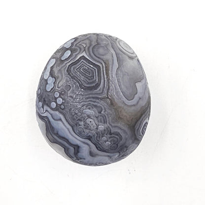 Wind Cut Agate Palm Stone – Grounding, Balance & Stabilising Crystal, 85g