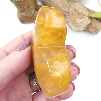 High Grade Golden Healer Quartz Heart – Healing, Energy Amplification & Chakra Alignment Crystal, 100g