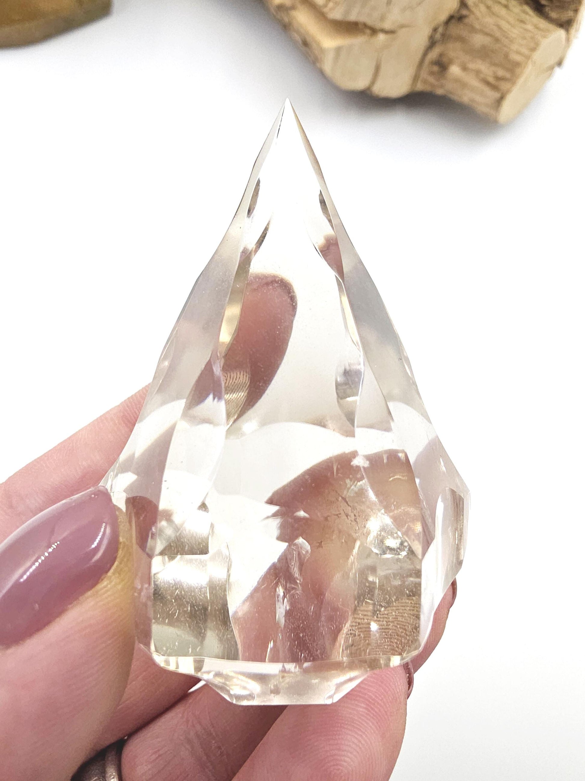 Faceted Clear Quartz Diamond – Energy Amplification, Clarity & Healing Crystal, 125g