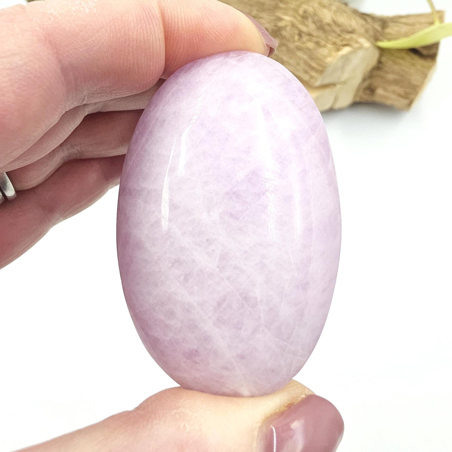Flashy Kunzite Crystal Palm Stone - Heart Chakra & Emotional Healing Crystal, 100g