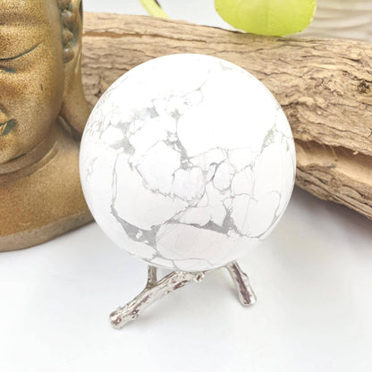 Howlite Sphere – Calm, Stress Relief & Peaceful Sleep Crystal Ball, 67mm