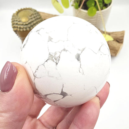 Howlite Sphere – Calm, Stress Relief & Peaceful Sleep Crystal Ball, 67mm