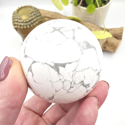 Howlite Sphere – Calm, Stress Relief & Peaceful Sleep Crystal Ball, 67mm