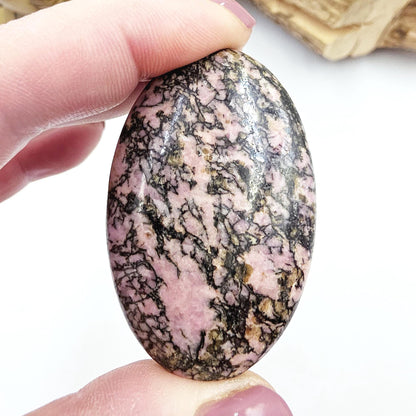 Rhodonite Palm Stone – Emotional Healing, Compassion & Grounded Heart Support Crystal, 60g