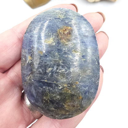Kyanite Palm Stone – Energy Alignment, Calm & Throat Chakra Crystal, 100g