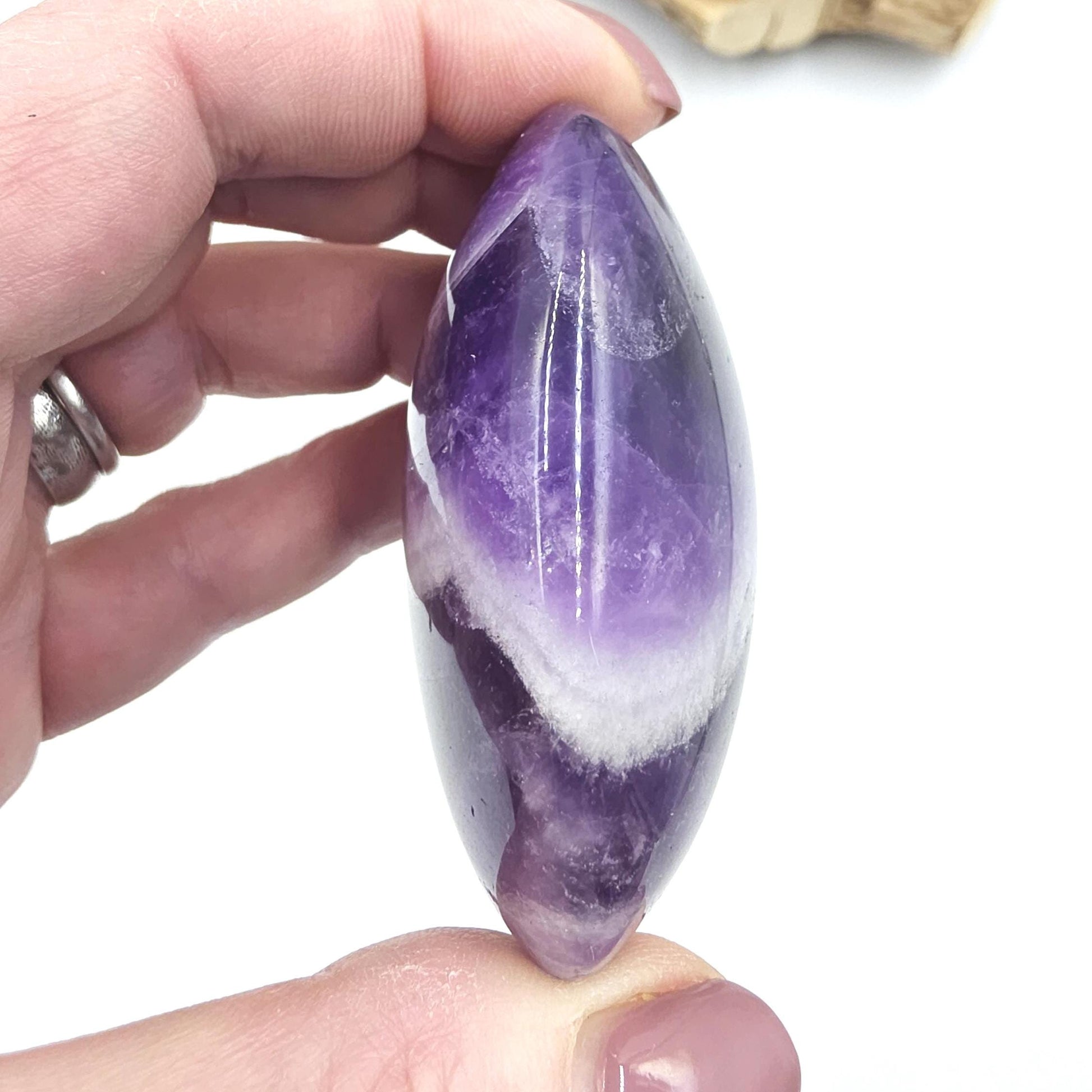 Dream Amethyst (Chevron) Palm Stone – Intuition, Calm & Spiritual Clarity Crystal, 105g