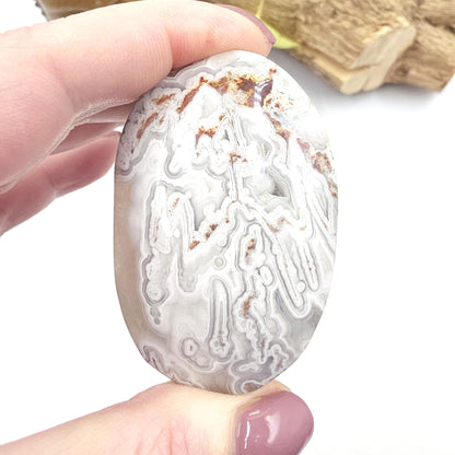 Mexican Crazy Lace Agate Palm Stone - Joy, Positivity & Protection Healing Crystal, 85g