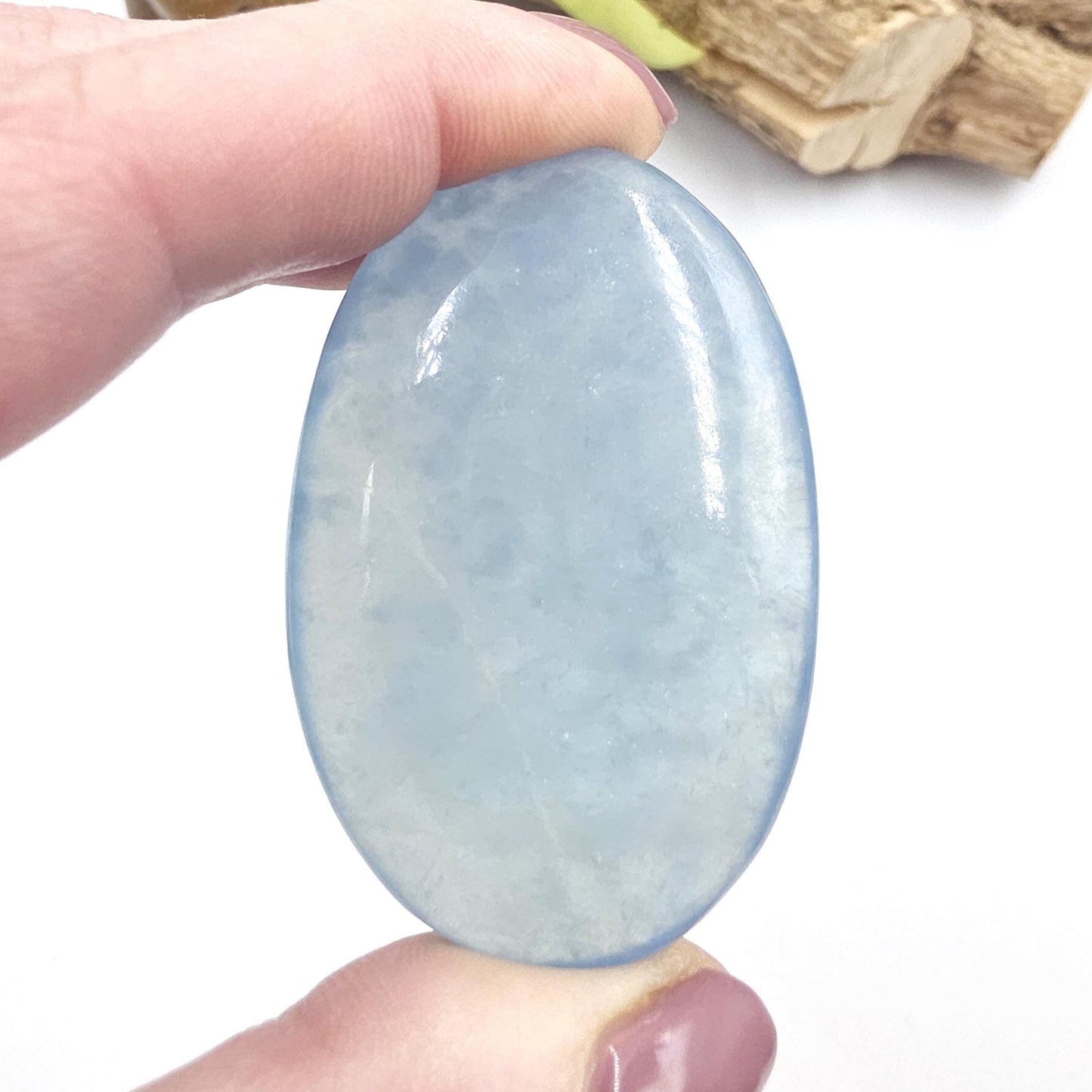 High Grade Aquamarine Palm Stone – Calm, Courage & Emotional Clarity Crystal, 45g