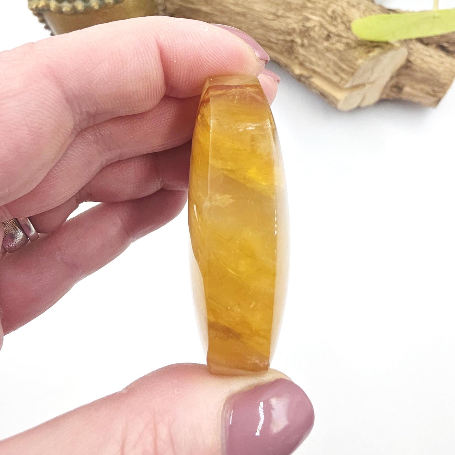 Golden Healer Palm Stone – Deep Healing & Spiritual Balance Crystal, 75g