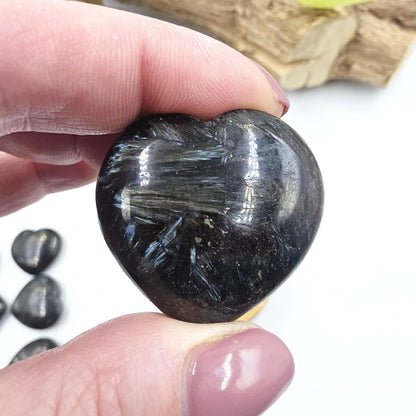 Astrophyllite Crystal Hearts – Transformation, Insight & Crown Chakra Crystal, 3.5cm