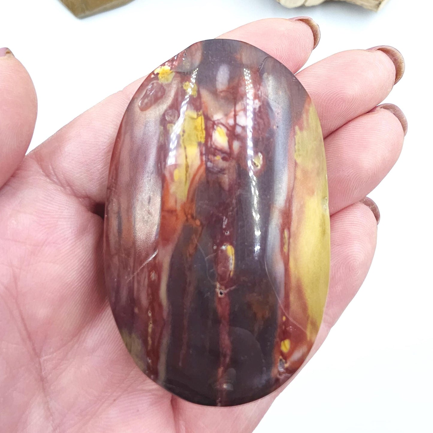 Mookaite Jasper Palm Stone – Strength, Grounding & Emotional Balance Crystal, 100g