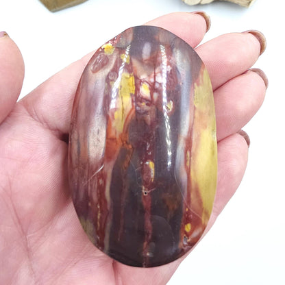 Mookaite Jasper Palm Stone – Strength, Grounding & Emotional Balance Crystal, 100g
