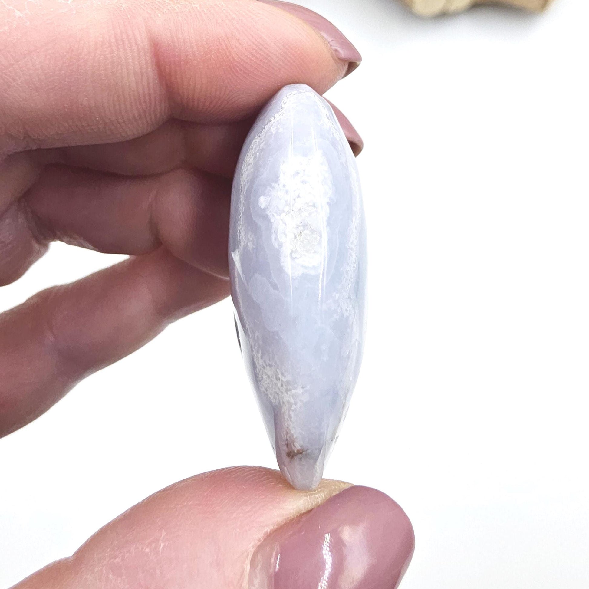 Little Blue Lace Agate Palm Stone – Calm, Communication & Throat Chakra Crystal, 25g