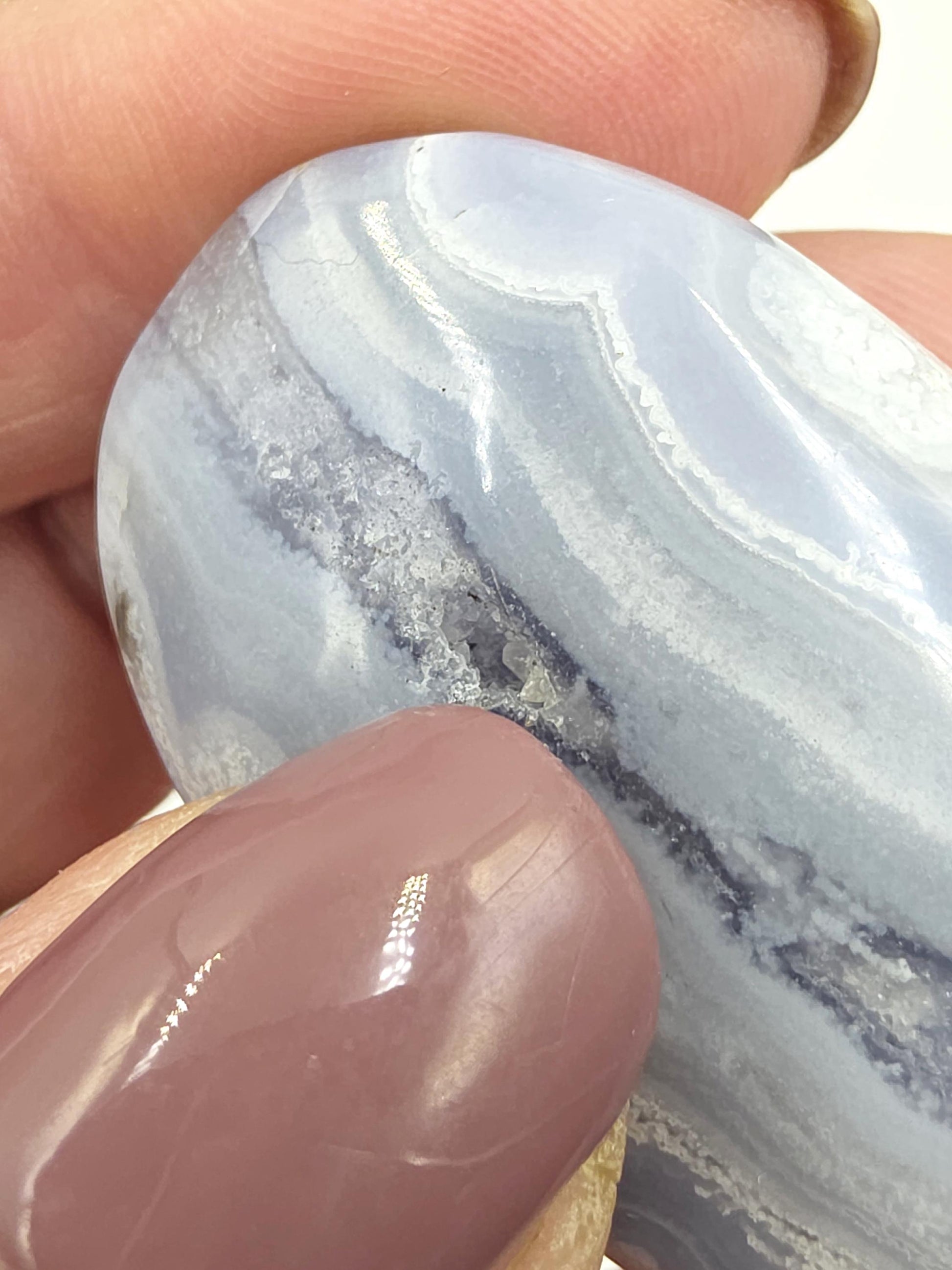 Little Blue Lace Agate Palm Stone – Calm, Communication & Throat Chakra Crystal, 25g