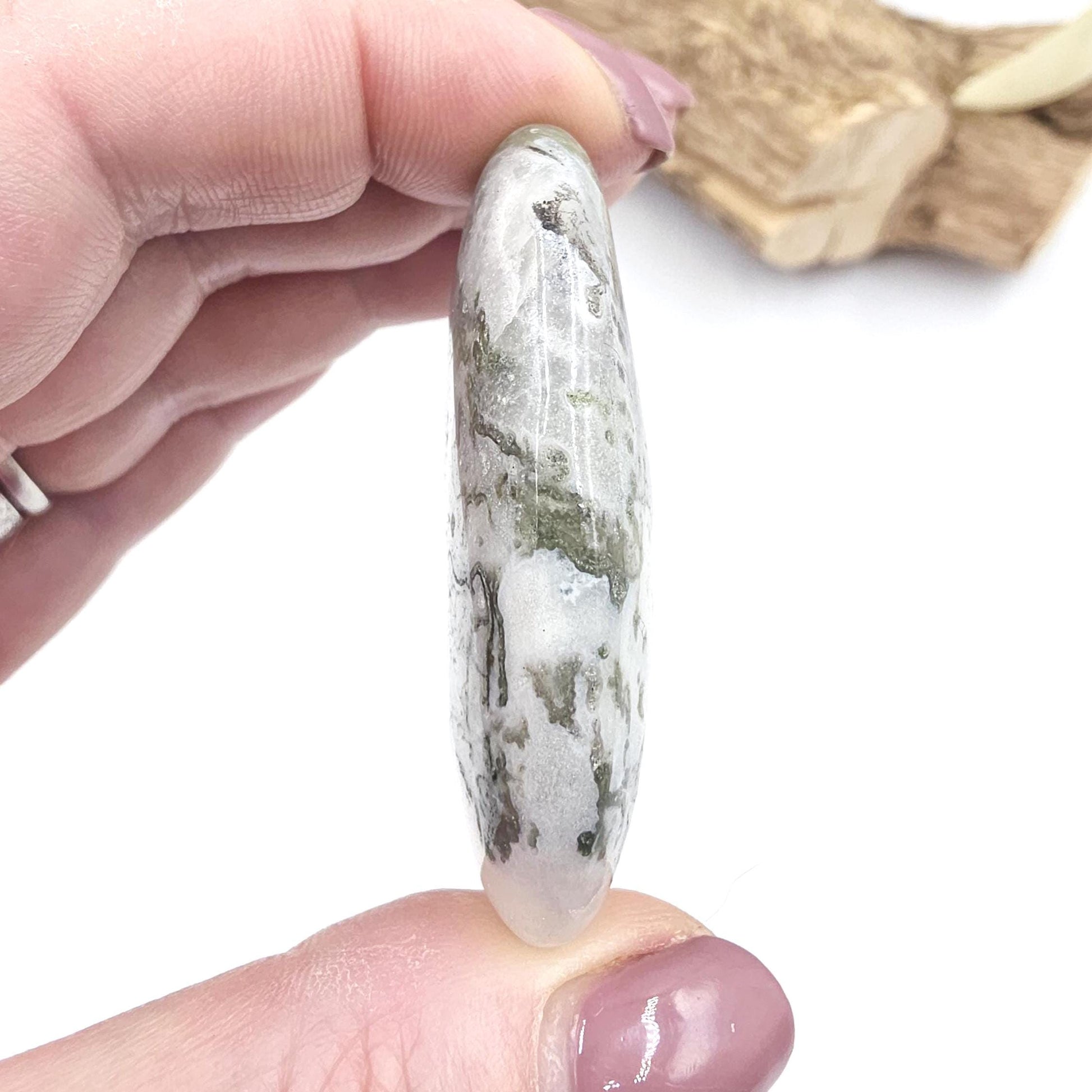 Drusy Moss Agate Palm Stone – Grounding & Growth Healing Crystal, 40g