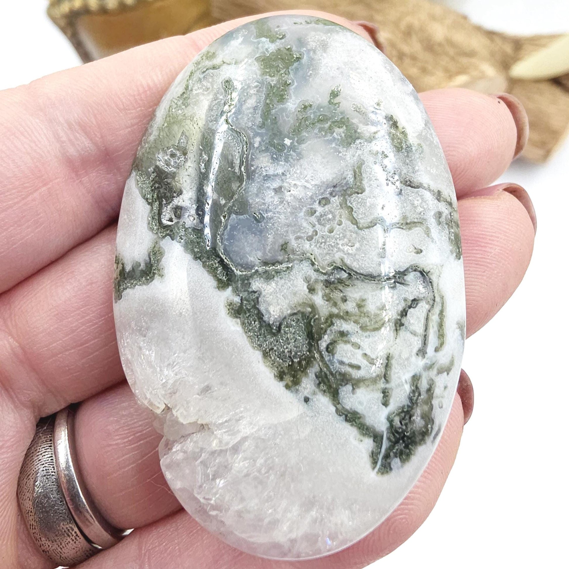 Drusy Moss Agate Palm Stone – Grounding & Growth Healing Crystal, 40g