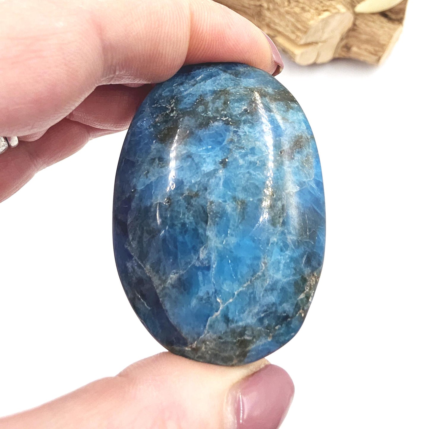 Blue Apatite Palm Stone – Motivation, Clarity & Spiritual Awareness Crystal, 80g
